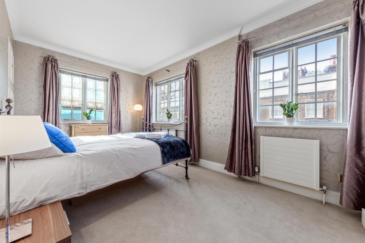The Mayfair Large Snug London Bagian luar foto