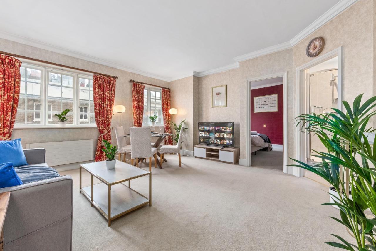The Mayfair Large Snug London Bagian luar foto